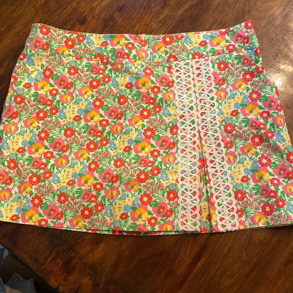 Dresses & Skirts - Lilly Pulitzer skort